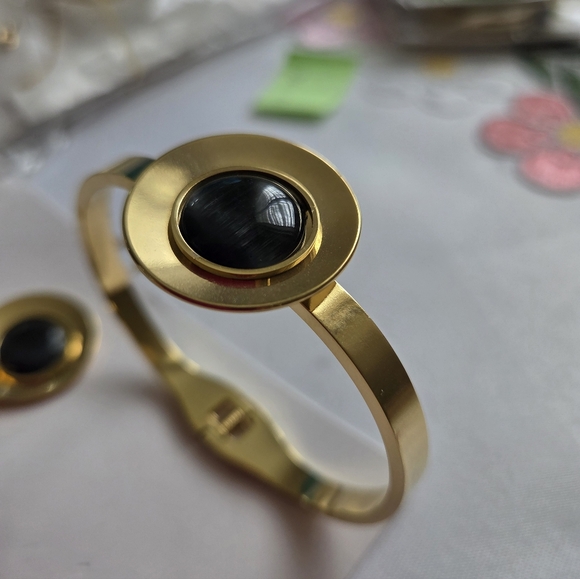 18k gold plated stainless steel Black and Gold Bracelets - Picture 1 of 7